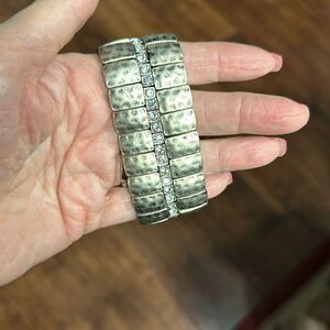 Premier Designs Casual Chic Bracelet Silvertone